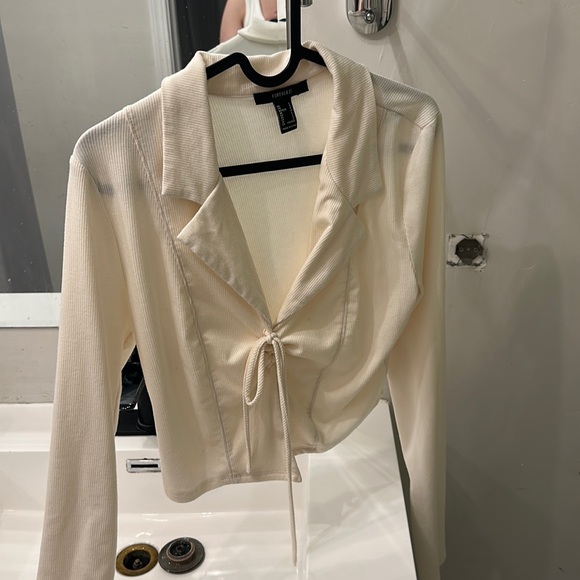 Beautiful vanilla top - Picture 1 of 1